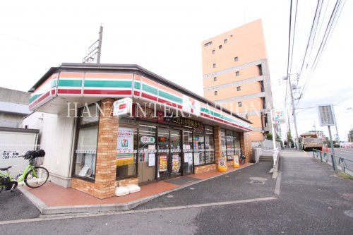 近くのセブン-イレブン西恋ヶ窪2丁目店まで129m(徒歩2分)