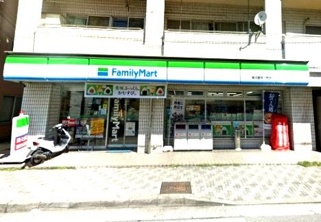 近くのファミリーマートまで568m(徒歩8分)