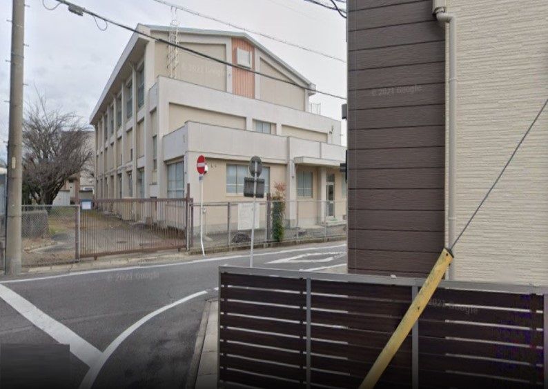 近くの名古屋市立守山北中学校まで676m（徒歩9分）