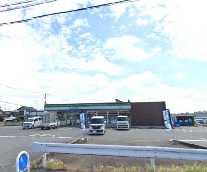 近くのファミリーマート 市原古市場店まで579m(徒歩8分)