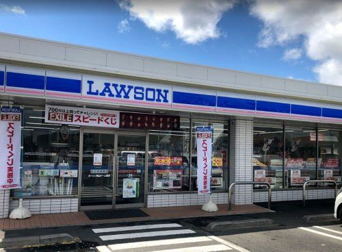 近くのローソン岡山ドーム前店まで528m(徒歩7分)