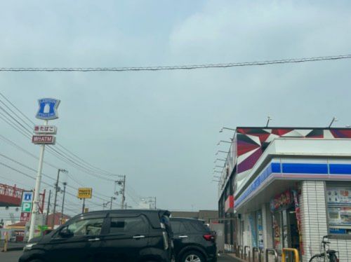 近くのローソン 今治南鳥生店まで732m(徒歩10分)