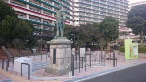 近くの梅若公園まで448m(徒歩6分)