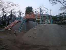 近くの油面公園まで182m（徒歩3分）