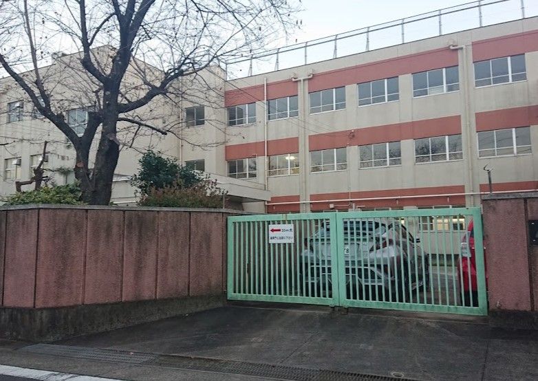近くの名古屋市立森孝西小学校まで548m（徒歩7分）