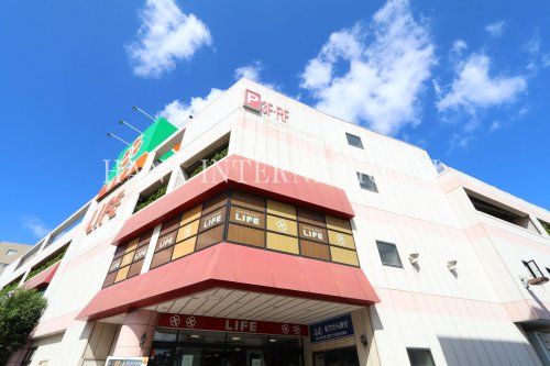 近くのライフ千川駅前店まで1,033m(徒歩13分)