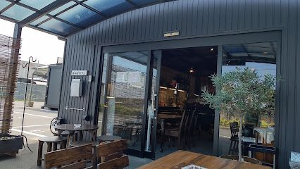 近くのばぁばカフェまで125m（徒歩2分）