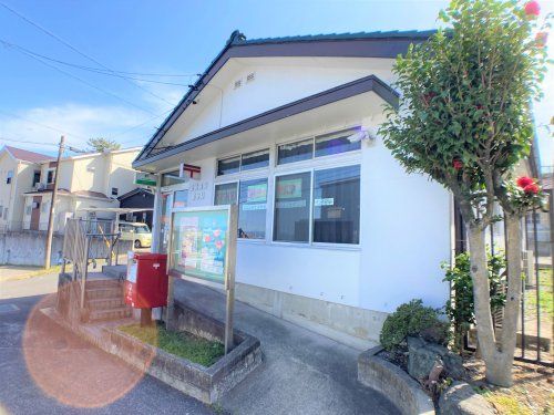 近くの東浦森岡郵便局まで385m（徒歩5分）