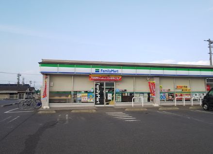 近くのファミリーマート 水島南畝店まで655m（徒歩9分）