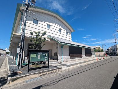 近くのさぬき市志度図書館まで1,080m（徒歩14分）