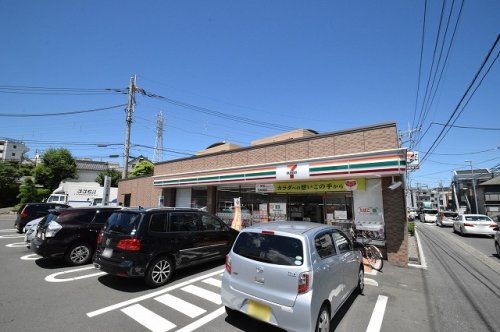 近くのセブンイレブン 横浜さちが丘店まで496m（徒歩7分）