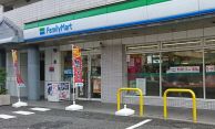 近くのファミリーマート 中野早稲田通り店まで345m（徒歩5分）