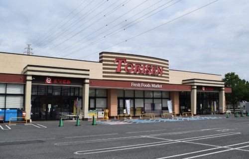 近くのとりせん茂呂店まで701m（徒歩9分）