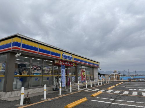 近くのミニストップ 東予周布店まで2,019m(徒歩26分)