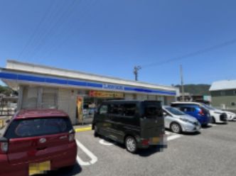 近くのローソン 徳島八万町下福万店まで540m（徒歩7分）