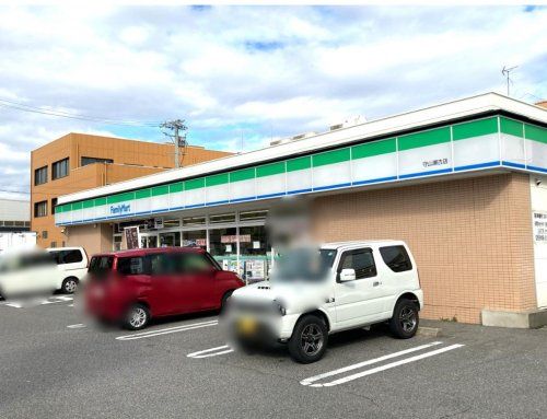 近くのファミリーマート 守山瀬古店まで309m（徒歩4分）