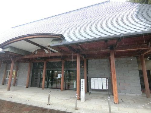 近くの横浜能楽堂まで1,546m（徒歩20分）