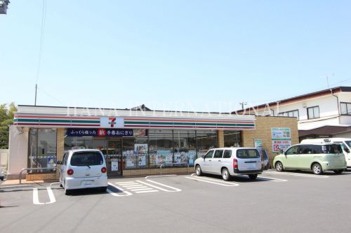 近くのコンビニまで1,238m（徒歩16分）