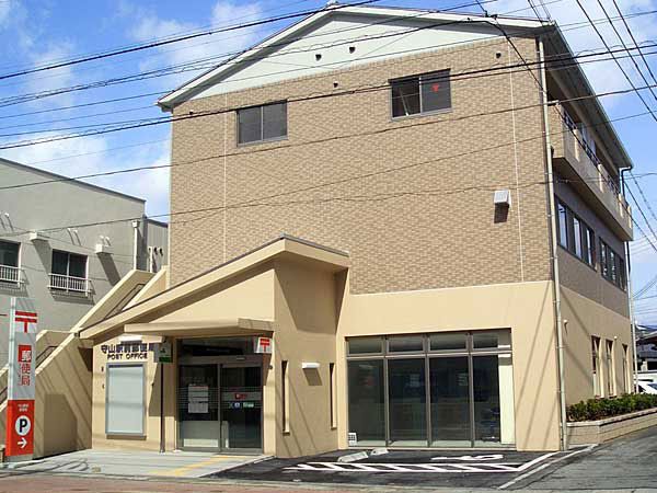 近くの守山駅前郵便局まで486m(徒歩7分)