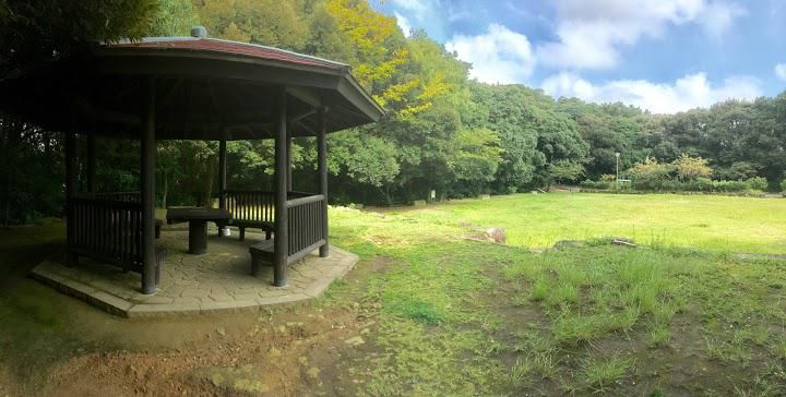 近くの御館山公園まで1,524m（徒歩20分）