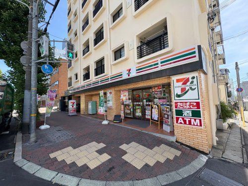近くのセブンイレブン 神戸坂口通3丁目店まで459m（徒歩6分）