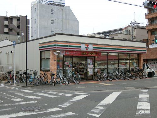 近くのセブンイレブン 守口市駅西店まで199m（徒歩3分）