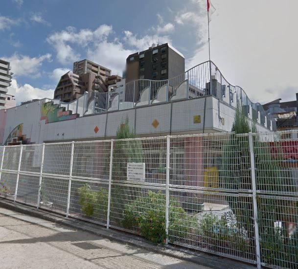 近くの桃園幼稚園まで357m（徒歩5分）