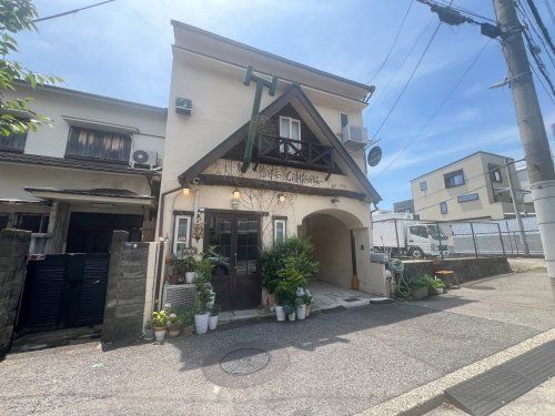 近くのカンパーニュまで766m（徒歩10分）