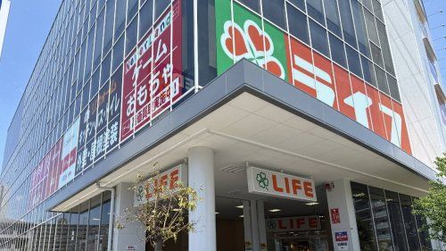 近くのライフ三国橋店まで601m(徒歩8分)