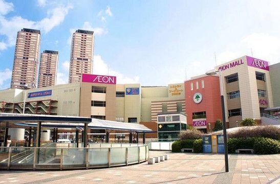 近くのイオン大日店まで430m（徒歩6分）