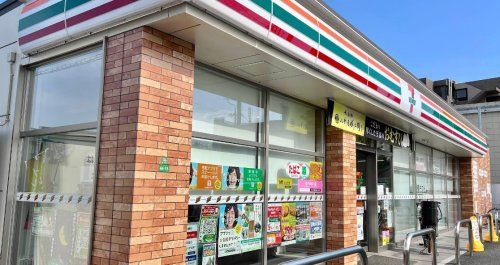近くのセブンイレブン 練馬下石神井6丁目店まで616m(徒歩8分)