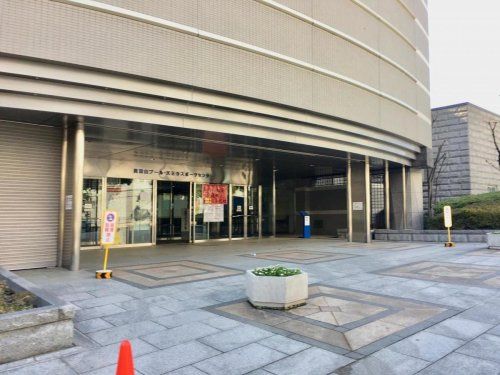 近くの真田山プールまで961m(徒歩13分)