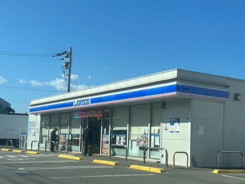 近くのローソン 新居浜松原町店まで745m(徒歩10分)