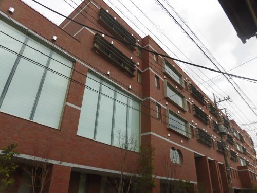 近くの朋優学院高等学校まで1,324m(徒歩17分)