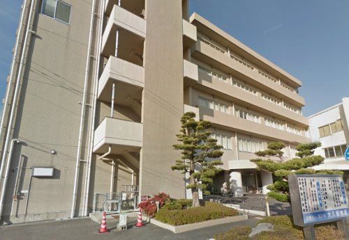 近くの大久保病院まで562m（徒歩8分）