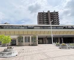 近くのJR予讃線坂出駅まで175m(徒歩3分)