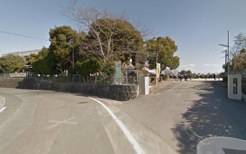 近くの玉名市立睦合小学校まで1,042m（徒歩14分）