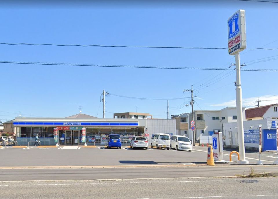 近くのローソン 岡山築港新町一丁目店まで551m（徒歩7分）