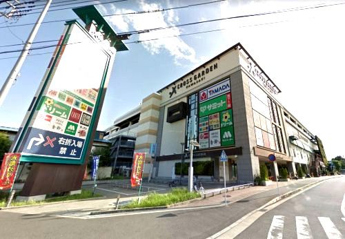 近くのサミットまで126m（徒歩2分）