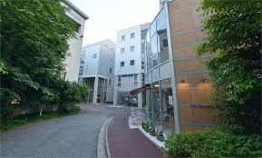 近くの東京日本語学校長沼スクールまで864m（徒歩11分）