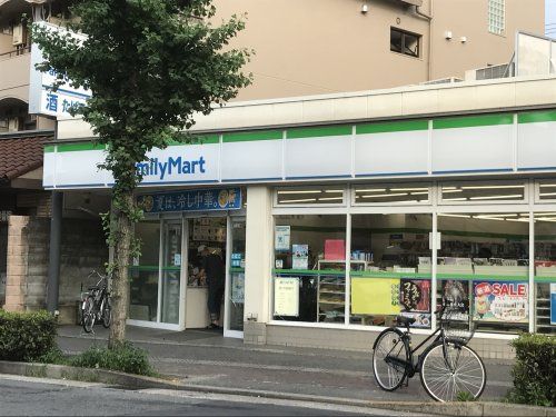 近くのファミリーマート 下鴨北園町店まで858m（徒歩11分）