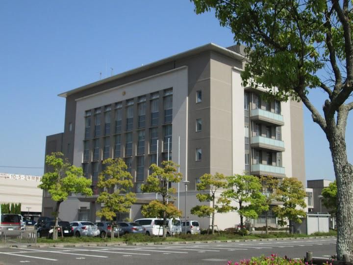 近くの高松南警察署まで820m（徒歩11分）
