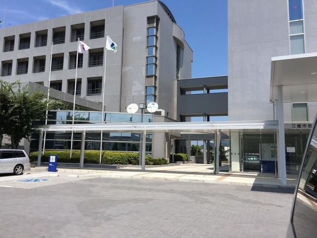 近くの三豊市役所まで371m(徒歩5分)