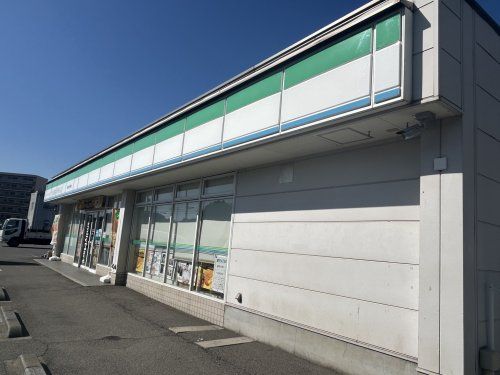 近くのファミリーマート 今治造船西条工場店まで1,018m(徒歩13分)