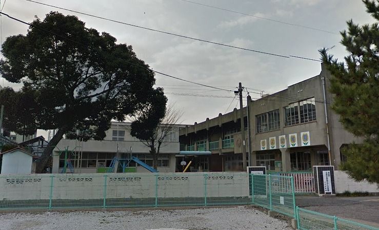 近くの幼稚園・保育園まで757m（徒歩10分）