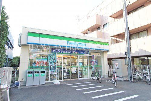 近くのファミリーマート 多摩区役所北店まで710m(徒歩9分)