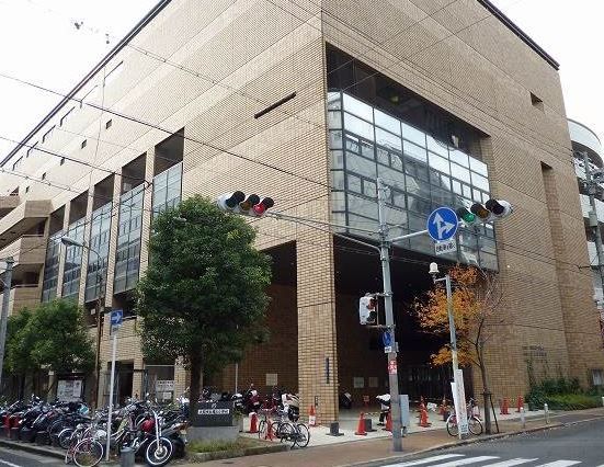 近くの島之内図書館まで391m（徒歩5分）
