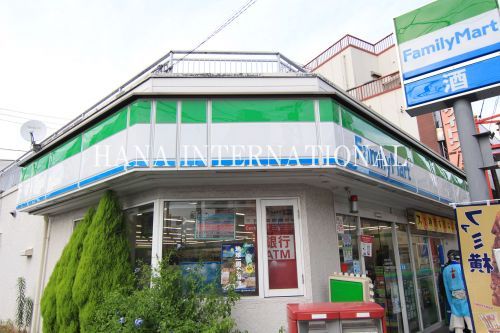 近くのコンビニまで347m（徒歩5分）