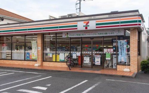 近くのセブンイレブン 三鷹連雀通り店まで436m(徒歩6分)