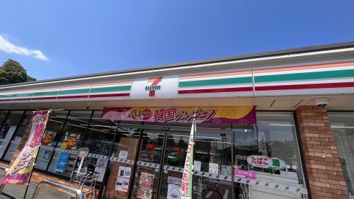 近くのセブン-イレブン 川越的場駅北店まで762m(徒歩10分)